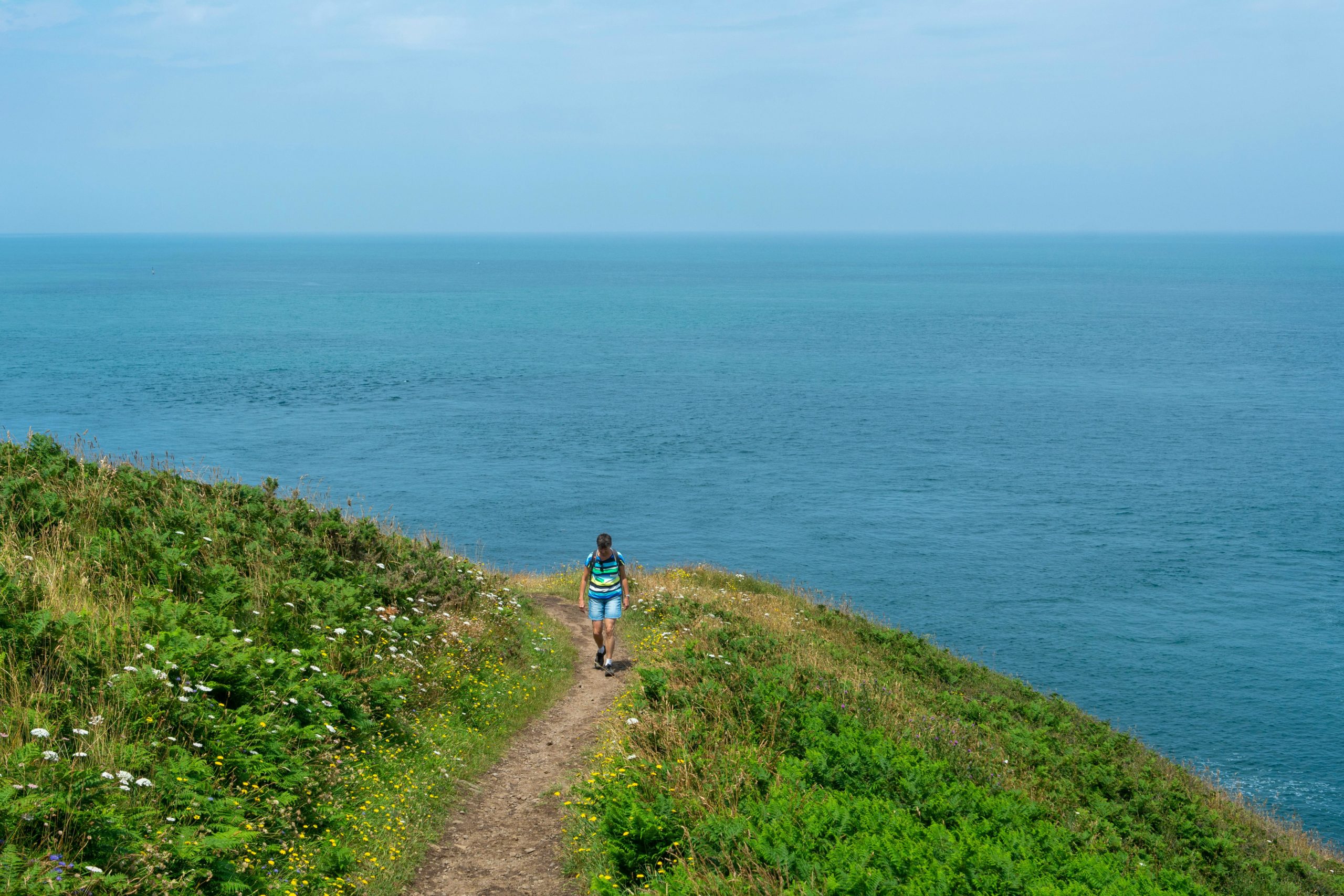 Kostenloses Stock Foto zu coast path, draußen, entspannung